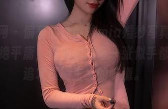 秀人网 – 偏爱的徐微微mia婚纱写真，虽然拒绝平庸，但图包的每一张似乎都有点追求极简主义的味道。