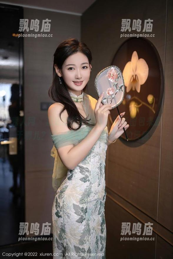 秀人网 - 温妮的邪魅黑色，高清图包来源于哪儿？每一帧都是不可思议的灵感。