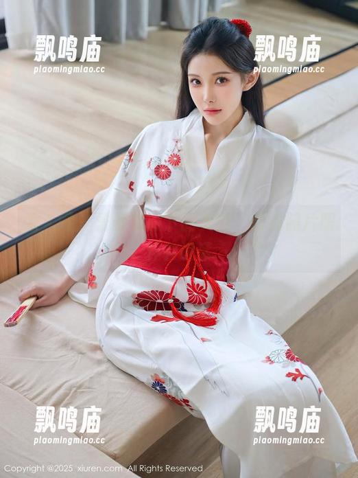 秀人网-爱酱里 秀人网 - 爱酱里撒下的美图,甜心照片眼神会说话