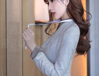 秀人网 – 图片里的萝莉悠悠酱，总感觉她和校园这场景合二为一，您说是吧？