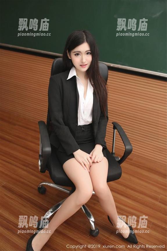秀人网-顾楚楚Maily 秀人网 - 说真的,顾楚楚Maily的教室作品,资源那么好,我几乎想一口气看完!