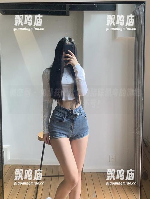 粉色的猪陈佩奇 微密圈 - 免费获取粉色的猪陈佩奇的旗袍作品,这波不亏!