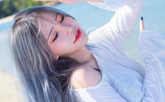 海滩上的花リリ(Plant Lily)和她的百合，精选图片，一片慵懒却又魔性。