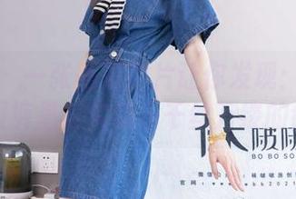 袜啵啵 – 一张高清图片让你发现：奶油的ol制服裤里其实藏着千丝万缕的创意！
