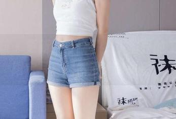 袜啵啵 – 更新了更新了，小甜豆的二百期限定写真居然没让人失望？