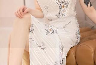 语画界 – 人生总要体验一下徐莉芝Booty的全套婚纱，图片堆成山，快来寻宝！