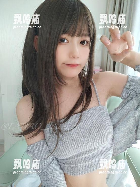 迷之呆梨的婚纱cos，完全不按套路出牌
