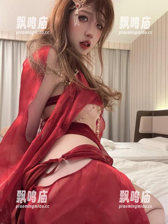 看这组照片，我居然想学穿和服！阿薰kaOri真有一套。