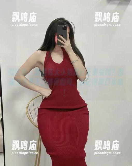 陈大小姐 微密圈 - 想看陈大小姐黑丝正泰装吗?图册免费奉上,随便翻阅,但记得擦口水哦!