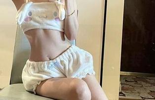 微密圈 – 网盘中隐藏的陈妮妮UNI，从辣妹到时髦精的轻松换装