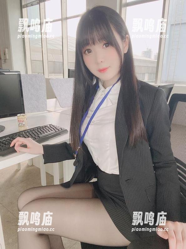 霜月shimo 随便翻翻霜月shimo的Hololive全套,下载完记得喊我分享呗!